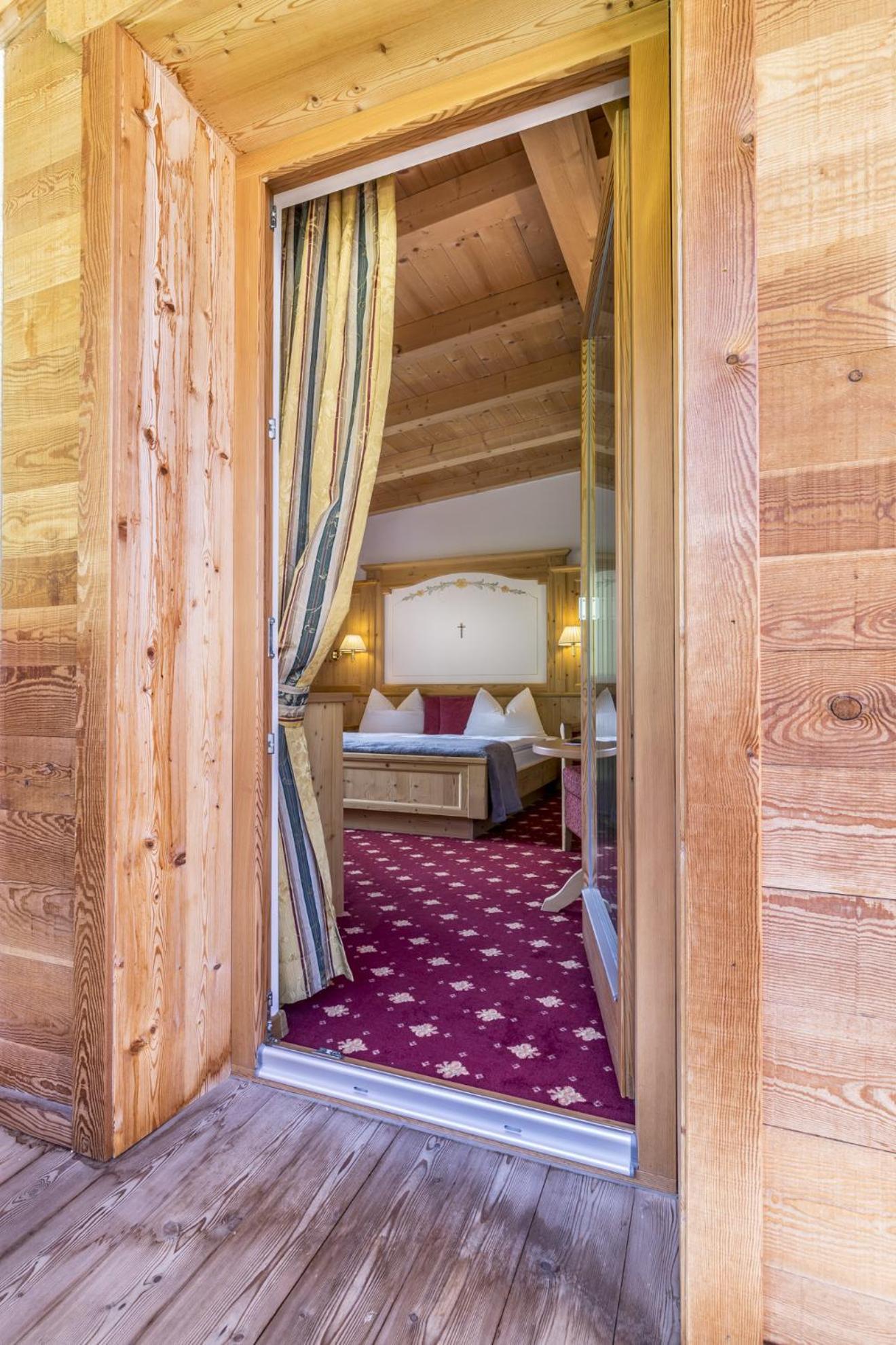 Garni Jasmin Hotell San Cassiano  Rum bild